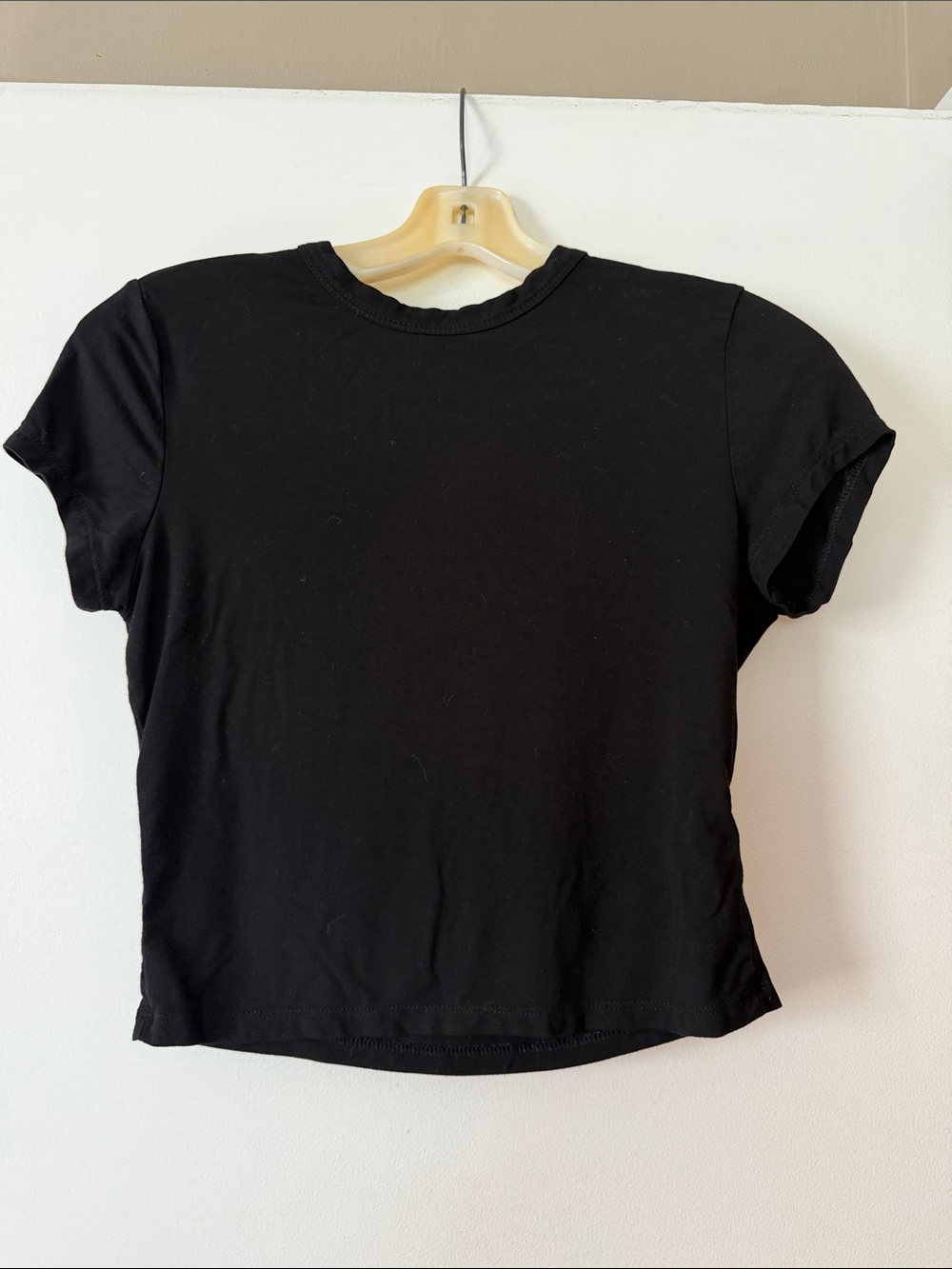Classic Black Women's Cropped Tee - Slim Crew Neck